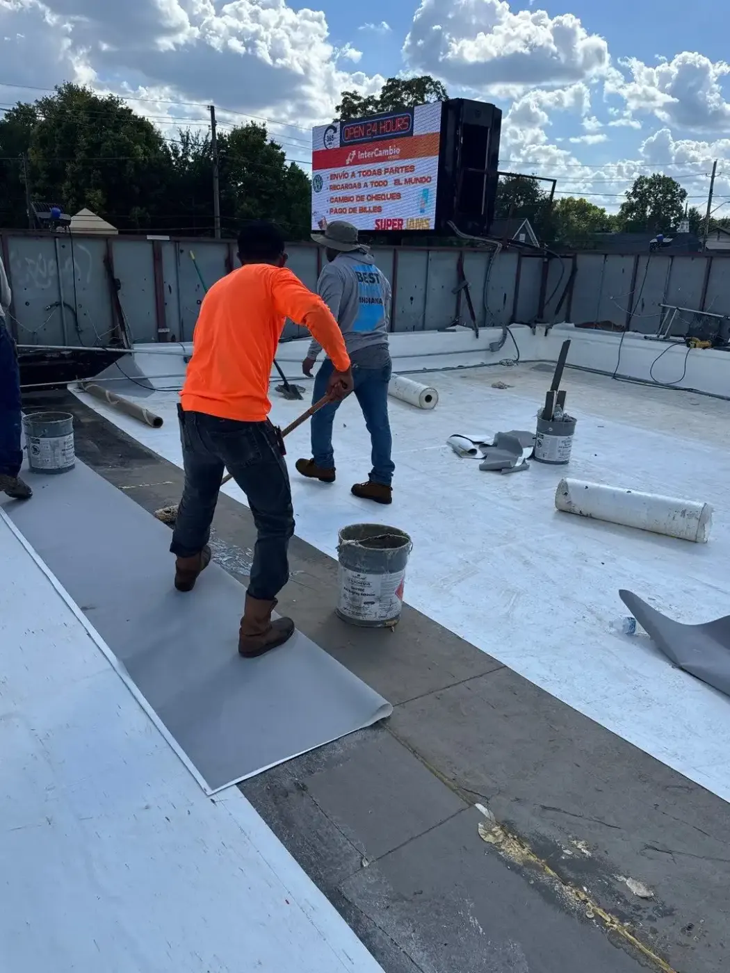 Commercial Roofing in Oaklandon